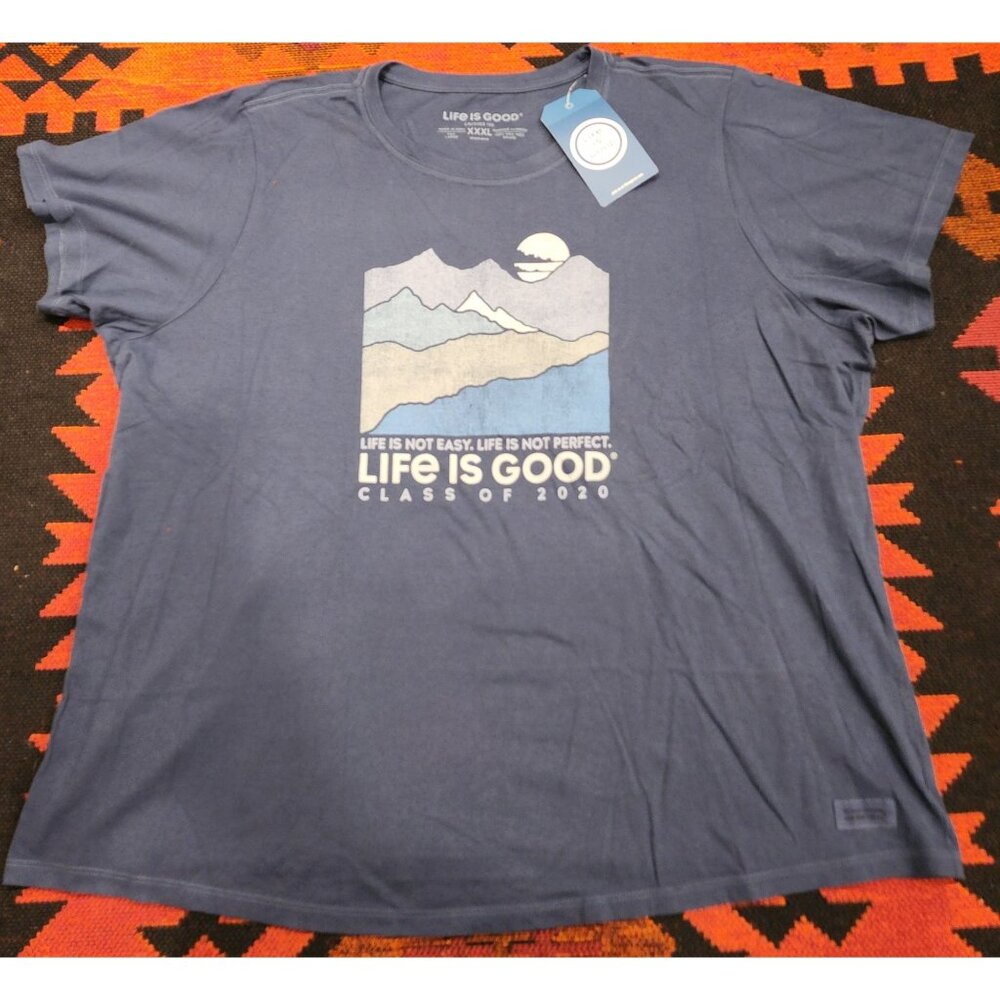 NEW Life Is Good Women' s Crusher Tee Blue 3XL Class Of 2020. Mountains